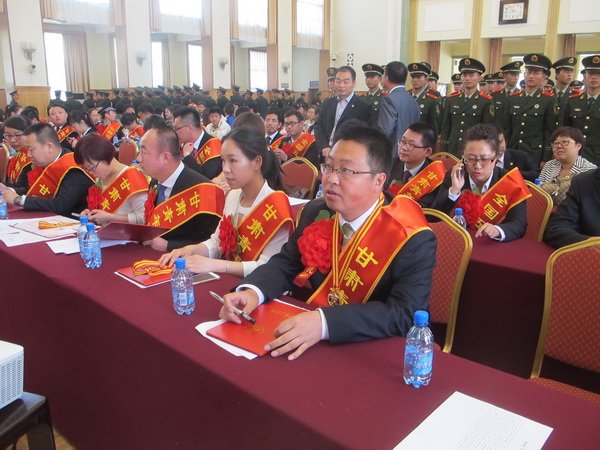 黄羊试验站（场）党支部开展党员双..
